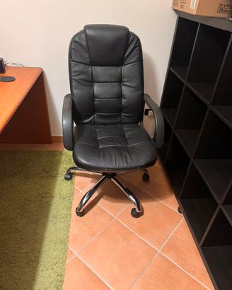 Poltronda da ufficio presidenziale girevole