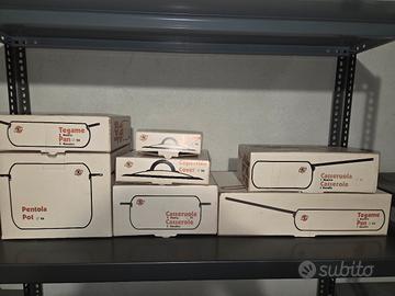 set di pentole di rame