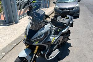 Honda  Xadv750