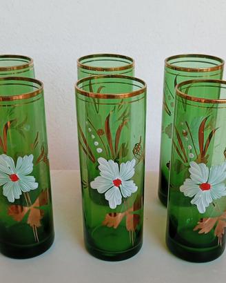 Bicchieri vintage soft drink e vino 