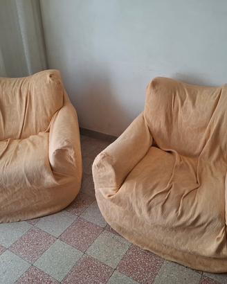 due poltrone 