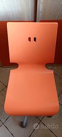 Sedia in multistrato arancione regolabile
