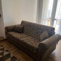 DIVANO LETTO MATRIMONIALE COMODO E FUNZIONALE