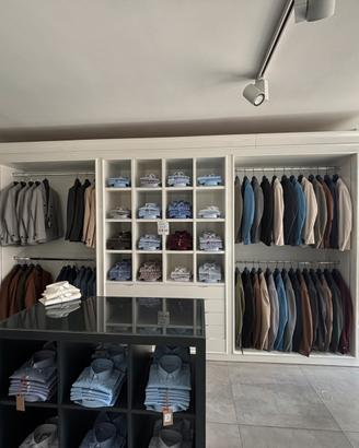 Arredo completo per negozio di abbigliamento/casa