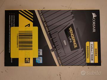 Memorie RAM DDR4 Corsair VENGEANCE 16Gb (2x8gb)
