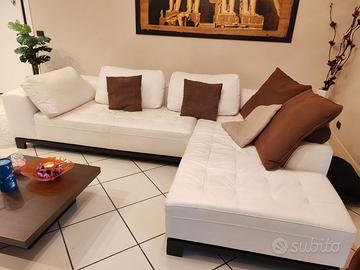 Divano angolare 280 x 220 h45.