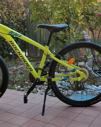 Mountain bike ROCKRIDER ST100