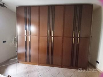 Armadio in legno 6 ante 