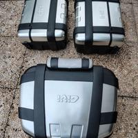 Tris givi trekker