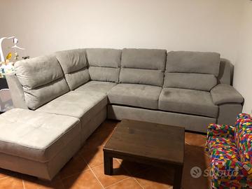 Divano letto con pouf contenitore