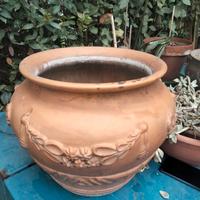 Vaso ad Anfora di Terracotta decorato