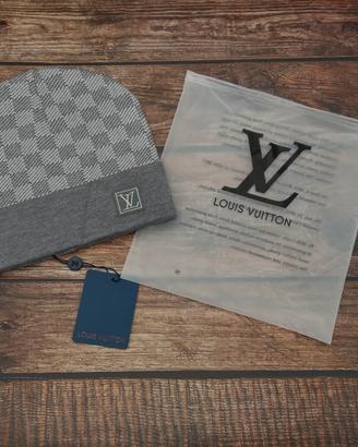 Cappello Louis Vuitton grigio-NUOVO con cartellino