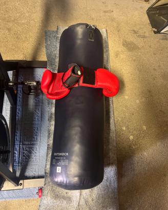 Sacco da Boxe + guantoni taglia M