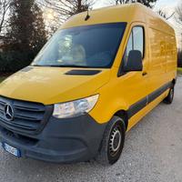 Mercedes-benz Sprinter F32/30 211 CDI FWD TN Furgo