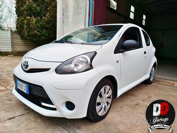 TOYOTA Aygo 1ª serie - 2012