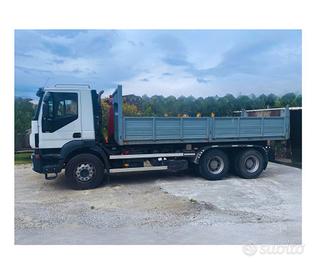Autocarro Iveco 260T 41