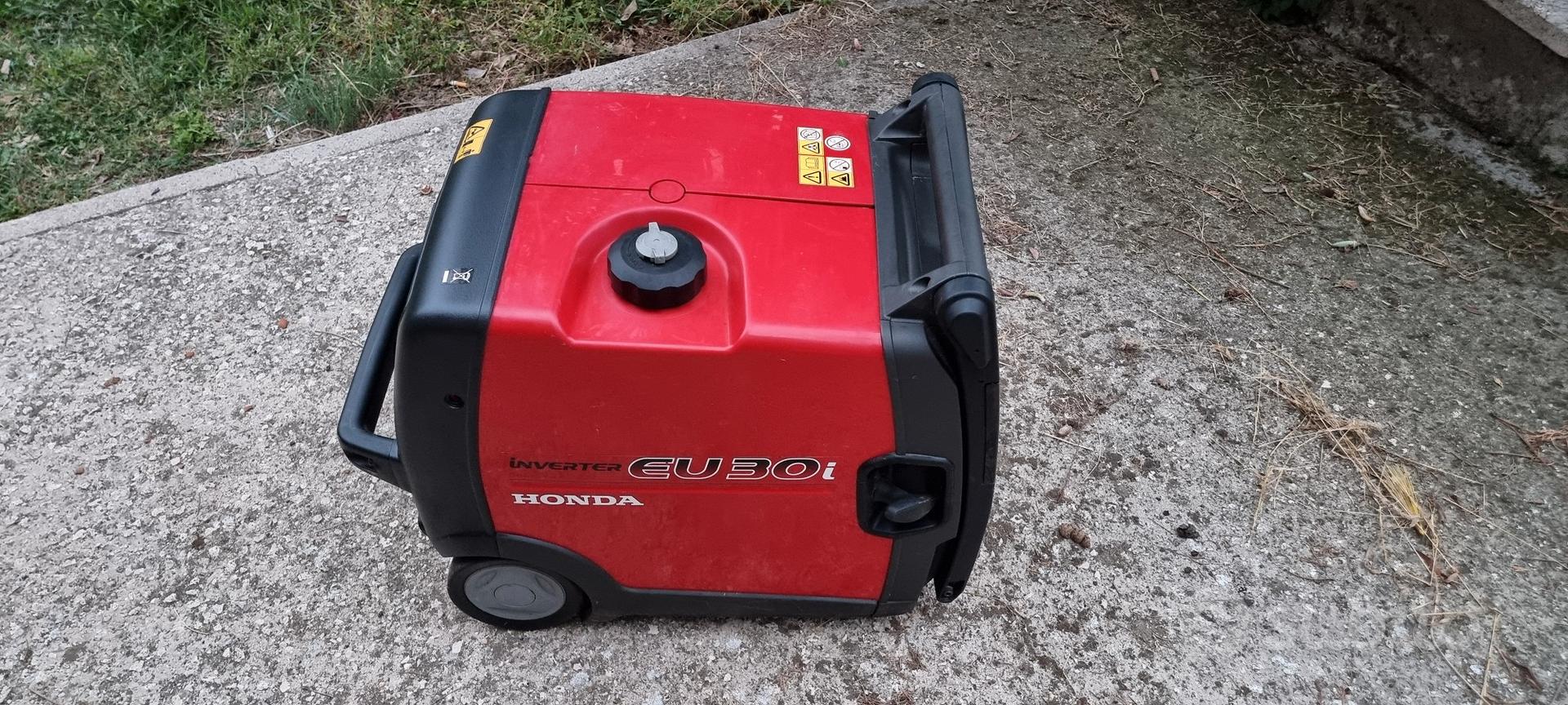 HONDA EU 3.0i Gruppo elettrogeno 3 KW ORIGINALE - Giardino e Fai da te ...