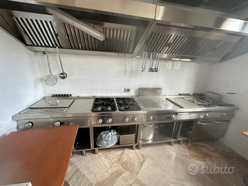 RISTORANTE completo di tutte le attrezzature