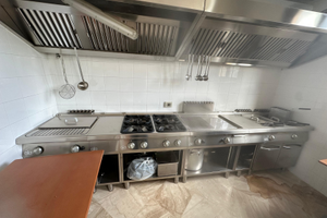 RISTORANTE completo di tutte le attrezzature