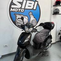 Kymco People GT 300