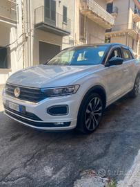 VOLKSWAGEN T-Roc - 2021