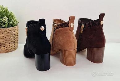 Stivaletti corti con dettaglio animalier