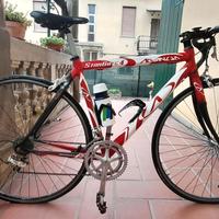 Bicicletta da corsa ADVANCED in alluminio