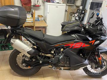 KTM 790 Adventure anno 2024