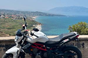 Benelli BN 300