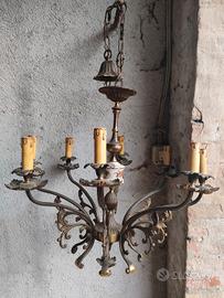 lampadario vintage lega e ceramica a 8 luci