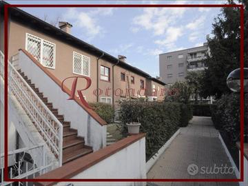 Appartamento di 95 m² con 3 locali e box auto a Bu