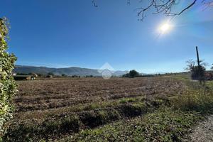 TER. RESIDENZIALE A SPOLETO