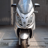Scooter peugeot satelis 250