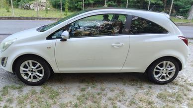 Opel corsa neopatentati 