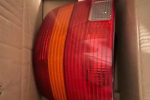 Coppia Fanali Posteriori Ufficiali VW Golf 4