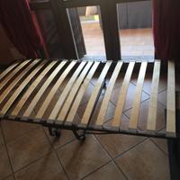 Letto con rotelle ripiegabile
