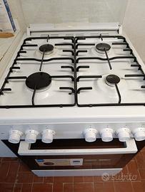 cucina con forno Beko