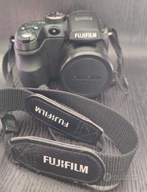 Macchinetta Fotografica Fujifilm Finepix S1000fd