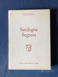 Libro Vintage Sardegna Segreta edizione 1974