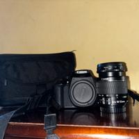 Fotocamera reflex canon EOS 2000D 18.55D