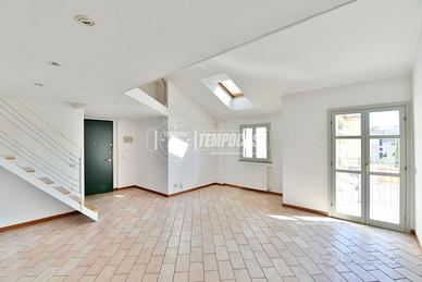 TRILOCALE CON DOPPIO BOX IN CENTRO!!