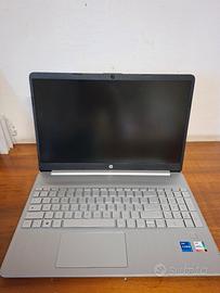 HP Laptop 15-fd0089nl Intel0 Core'M i7