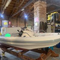 Boston whaler impact 12 con 40/60