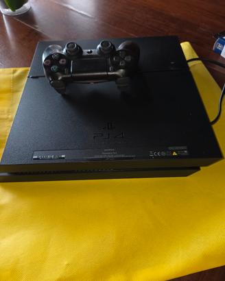 PS4 con accessori 