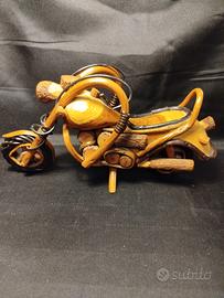moto vintage in legno 