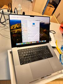 MacBook Pro 16” M1 Max