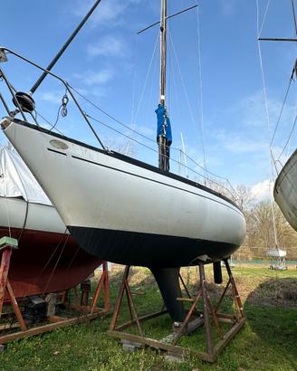 barca vela comet 801