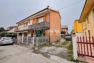 APPARTAMENTO CON GIARDINO IN ZONA CENTRALE