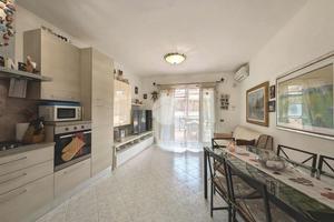 3 LOCALI A CIAMPINO