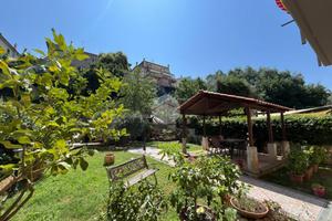 4 LOCALI A MAGLIANO SABINA